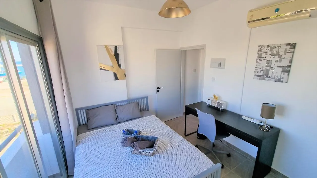 Apartment With 360° Balcony And Direct Sea And Harbour View! Larnaca 0*,  Cyprus
